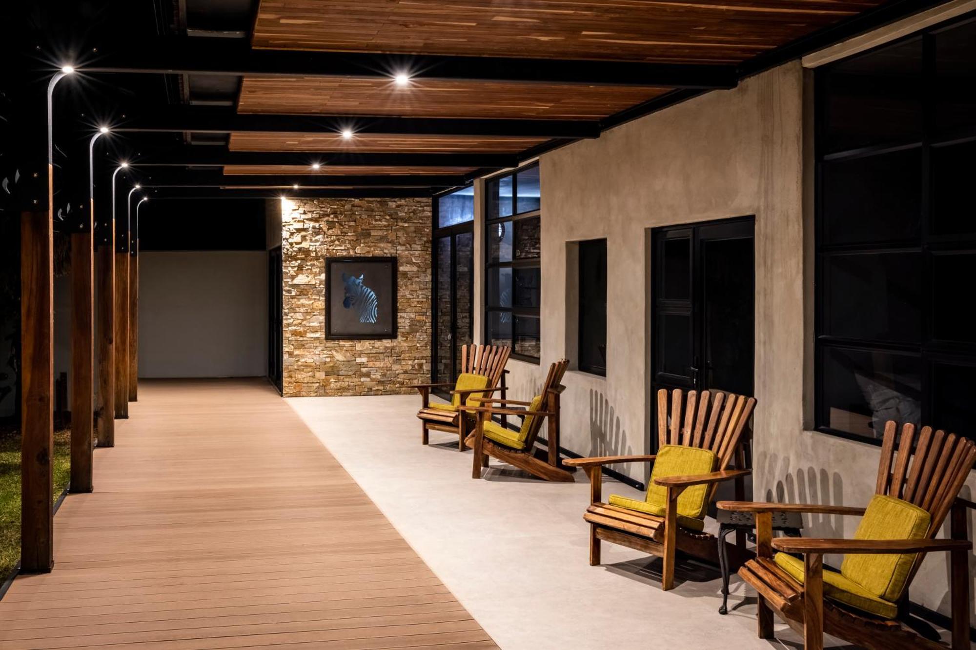 Chobe River Lodge Касане Экстерьер фото